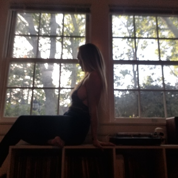 Meet Your Posher - Picture 7 of 8